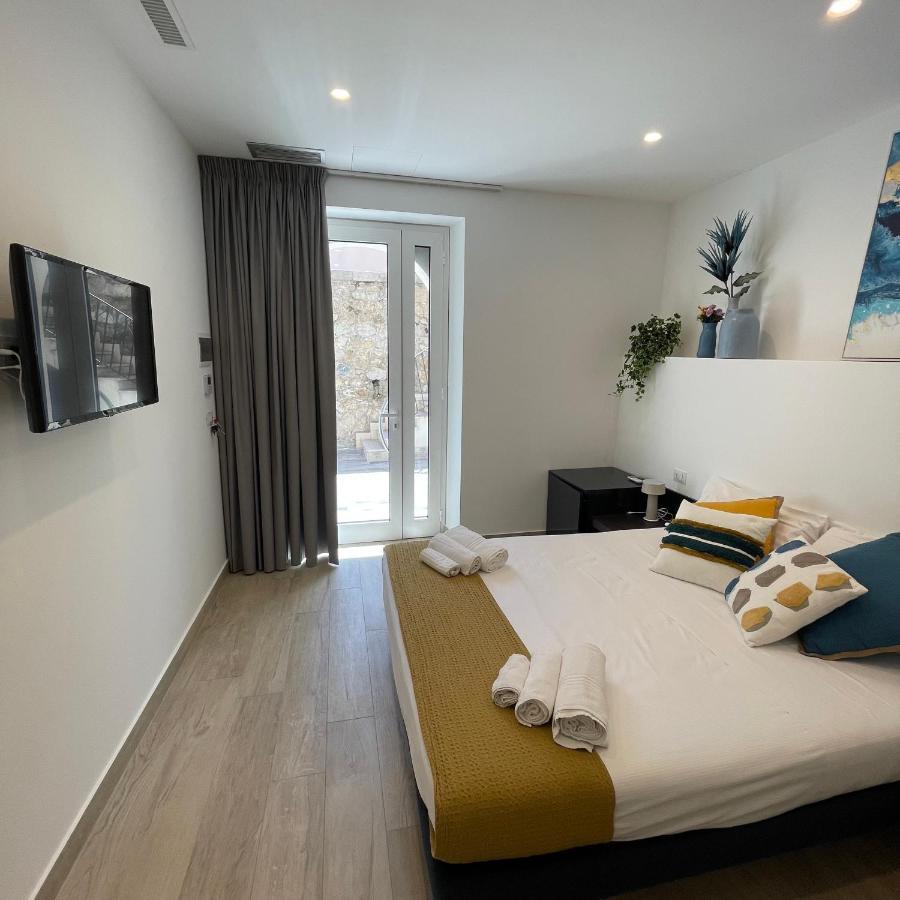 Namuri Luxury Rooms Taormina Buitenkant foto